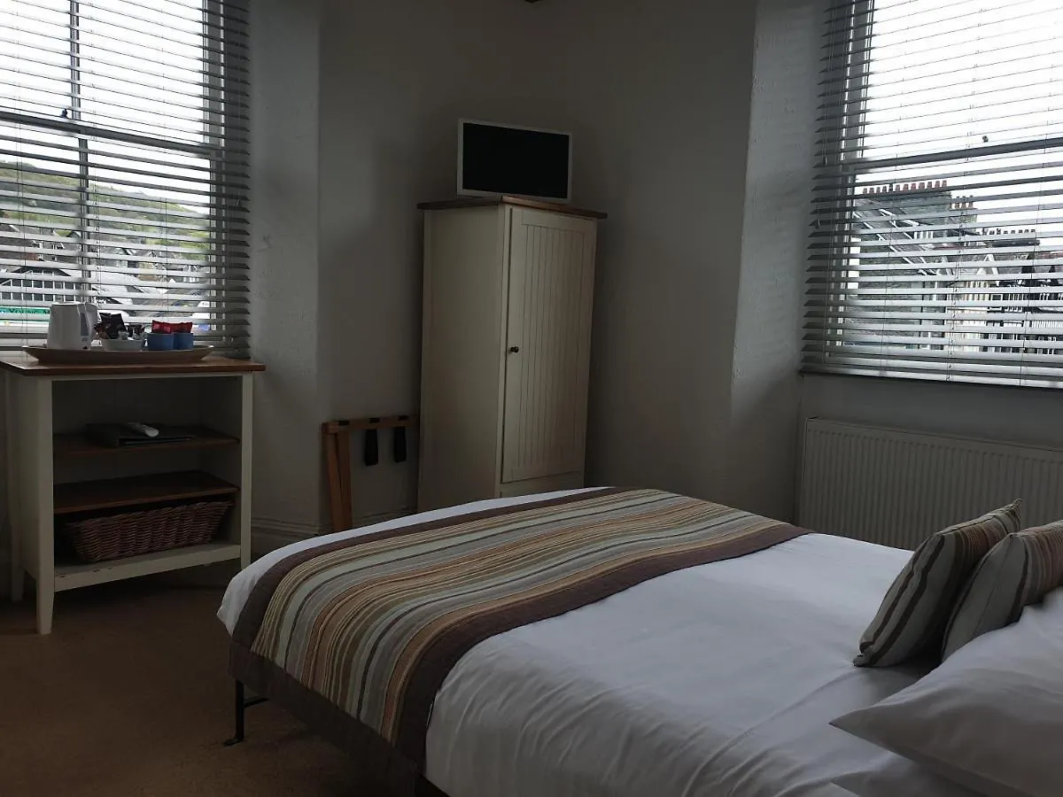 Compston House آمبيلسايد
