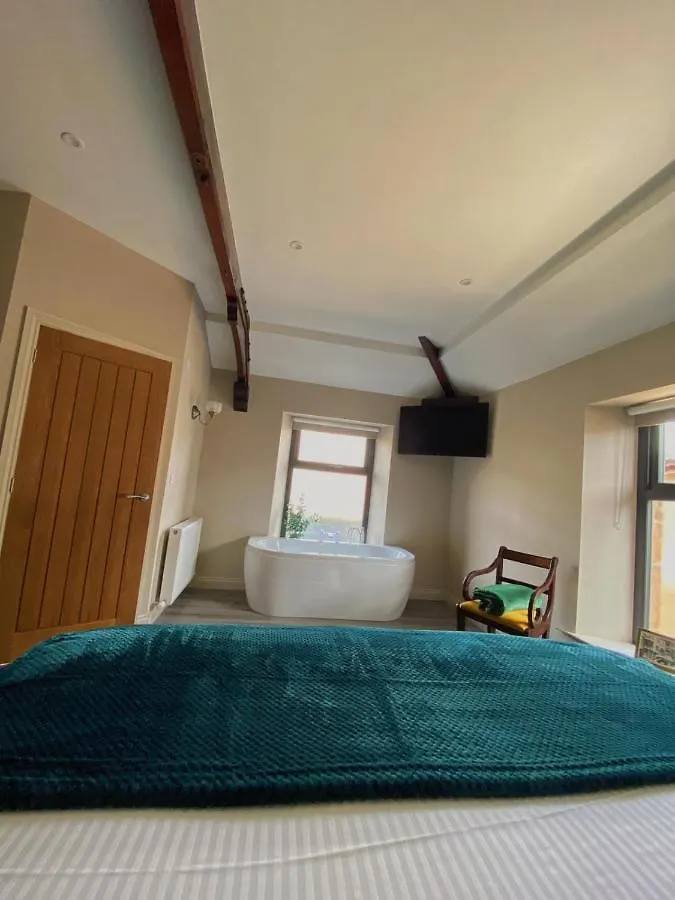The Lounge & Bar Hotel Penrith