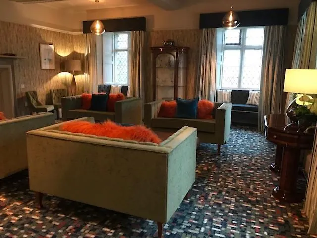 Hall Country house