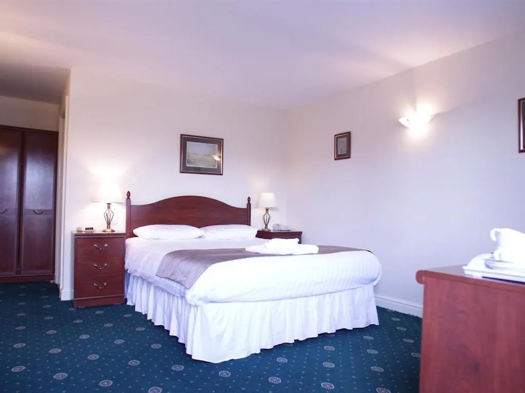 Rusland Pool Hotel