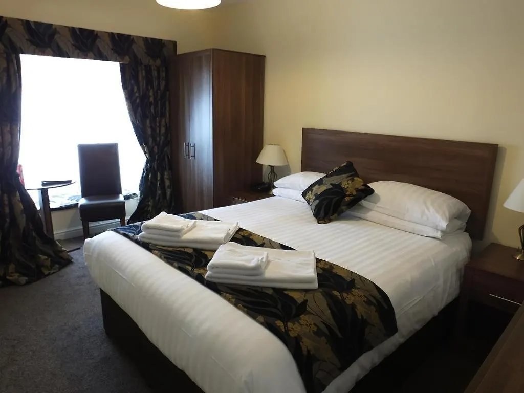 Hotel Rusland Pool 3*