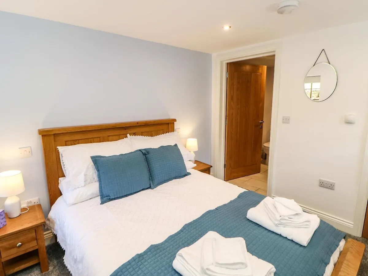 Holiday home Birkett Barn