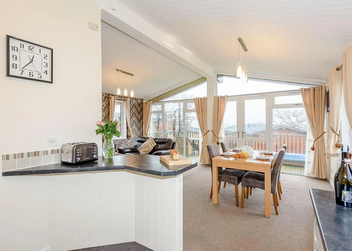 Thanet Well Lodges Resort Ivegill