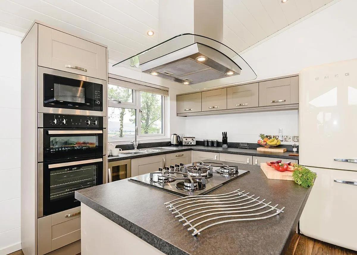 Thanet Well Lodges Resort *