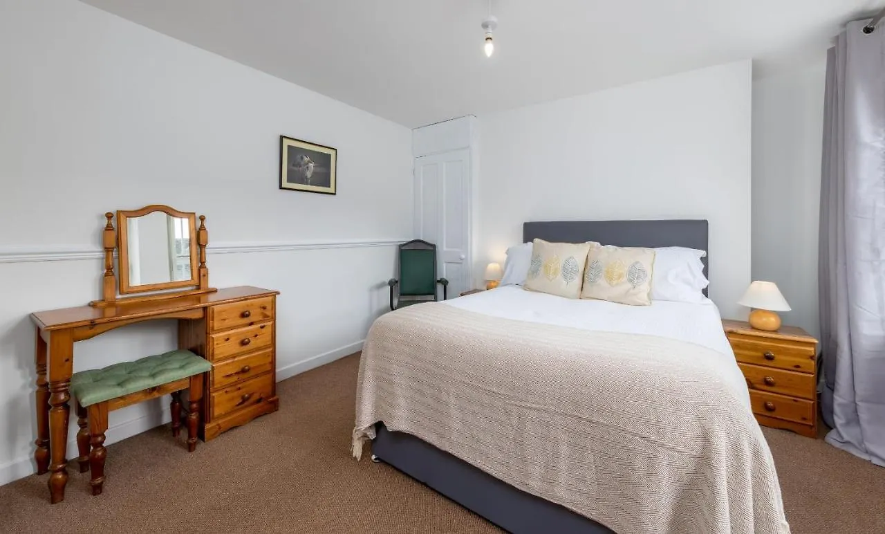 Muncaster Castle Coachman's Quarters 4*