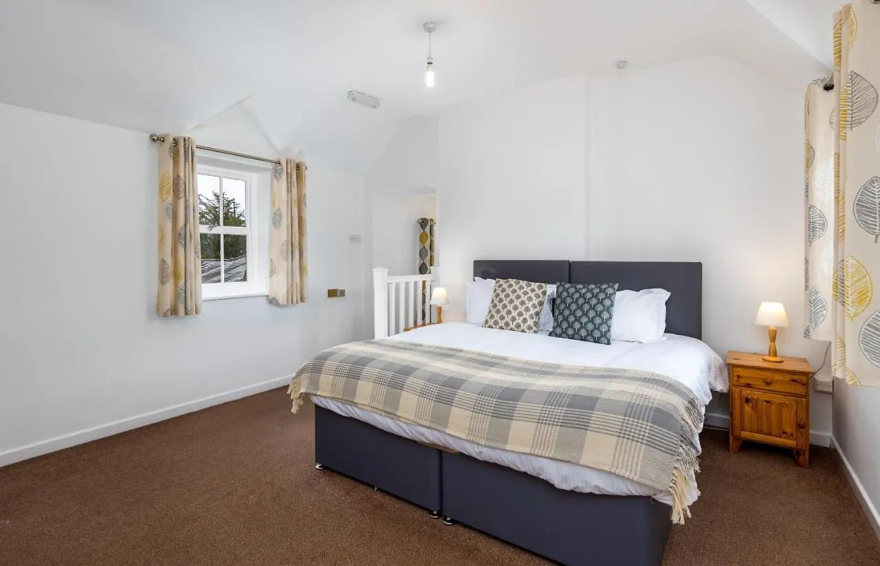 Oda ve Kahvaltı Muncaster Castle Coachman's Quarters 4*