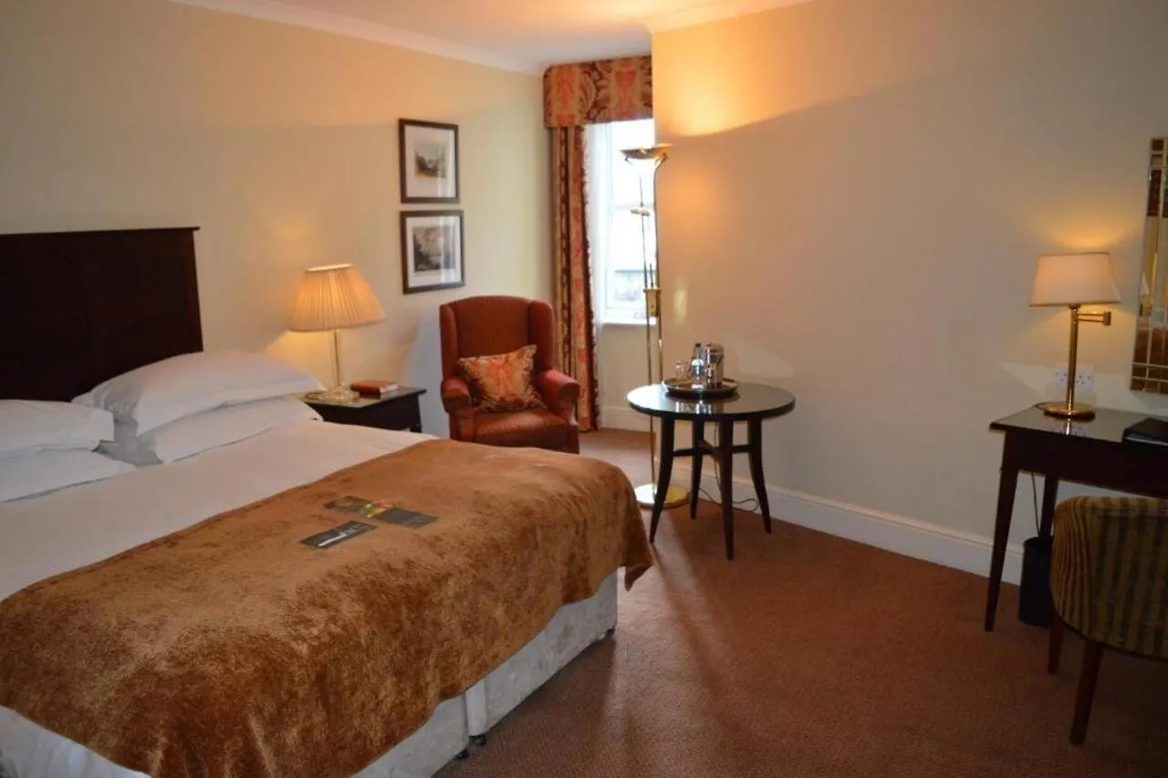 Macdonald Old England & 4* Bowness-on-Windermere