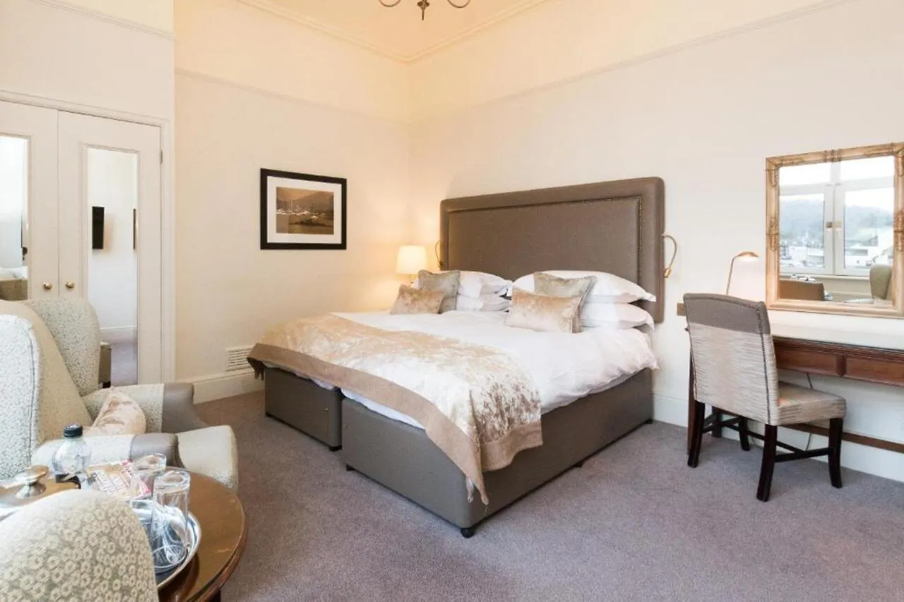 Macdonald Old England & 4* Bowness-on-Windermere
