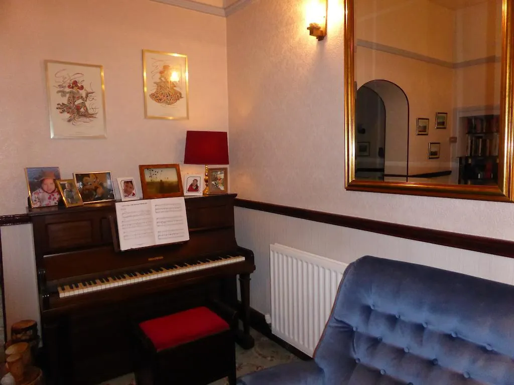 Woodlands & Guest house