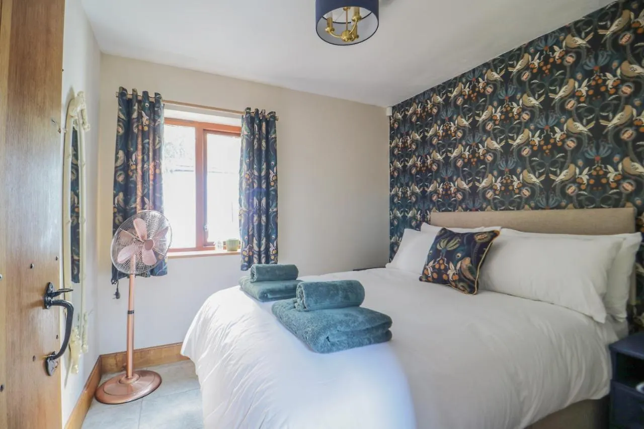 Camerton Hall Holiday home *