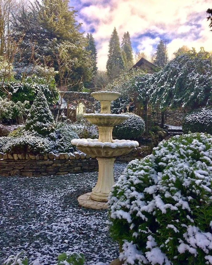 B&B Storrs Gate House 5*