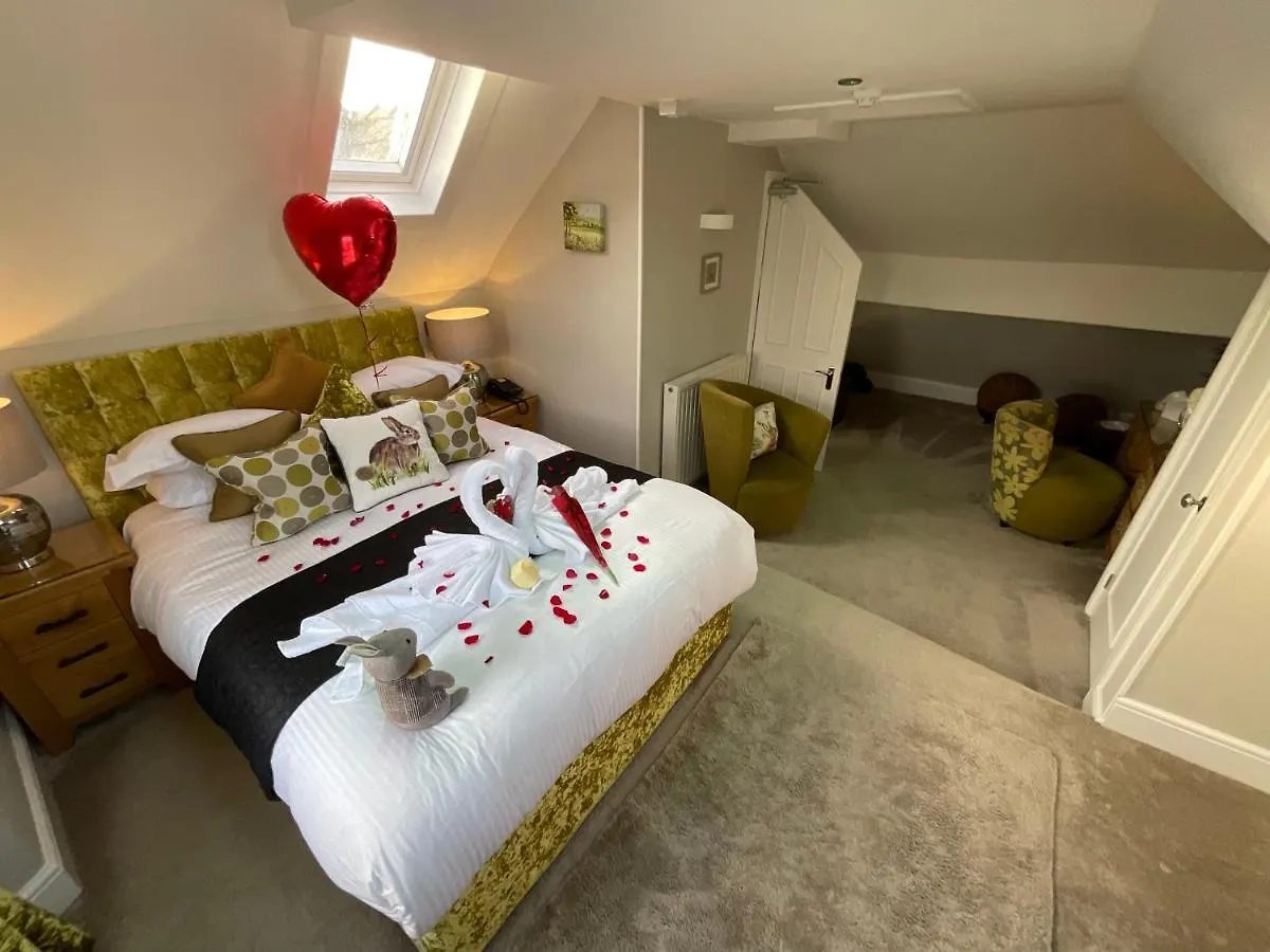 Boutique & Hot Tubs 4* Windermere