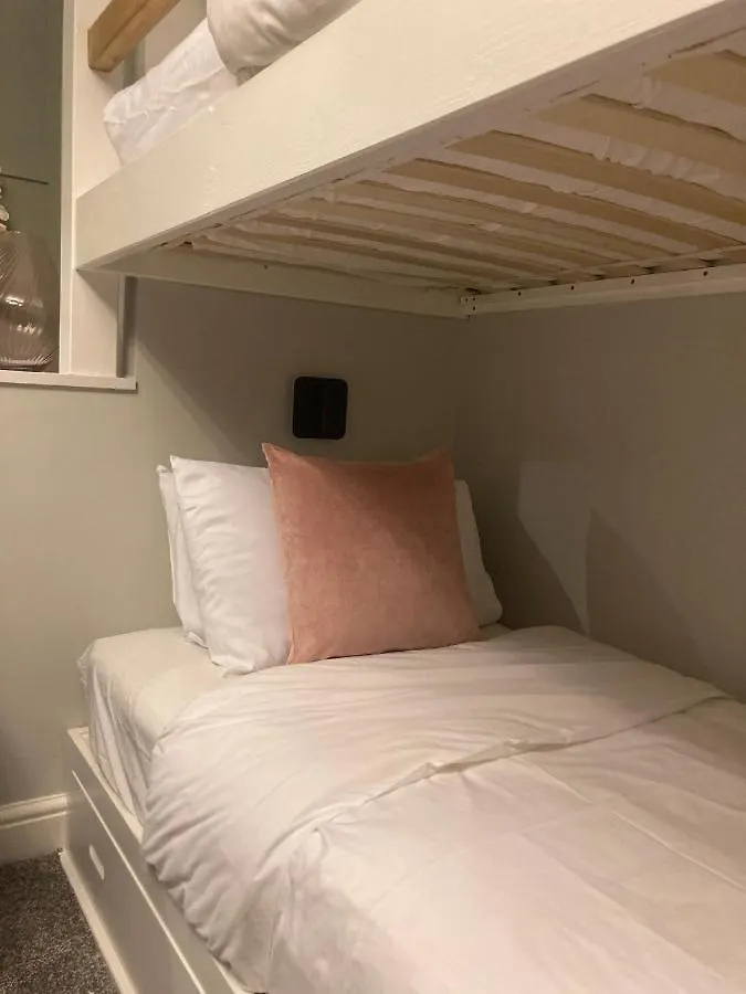 Guest house Abbey Court 2*