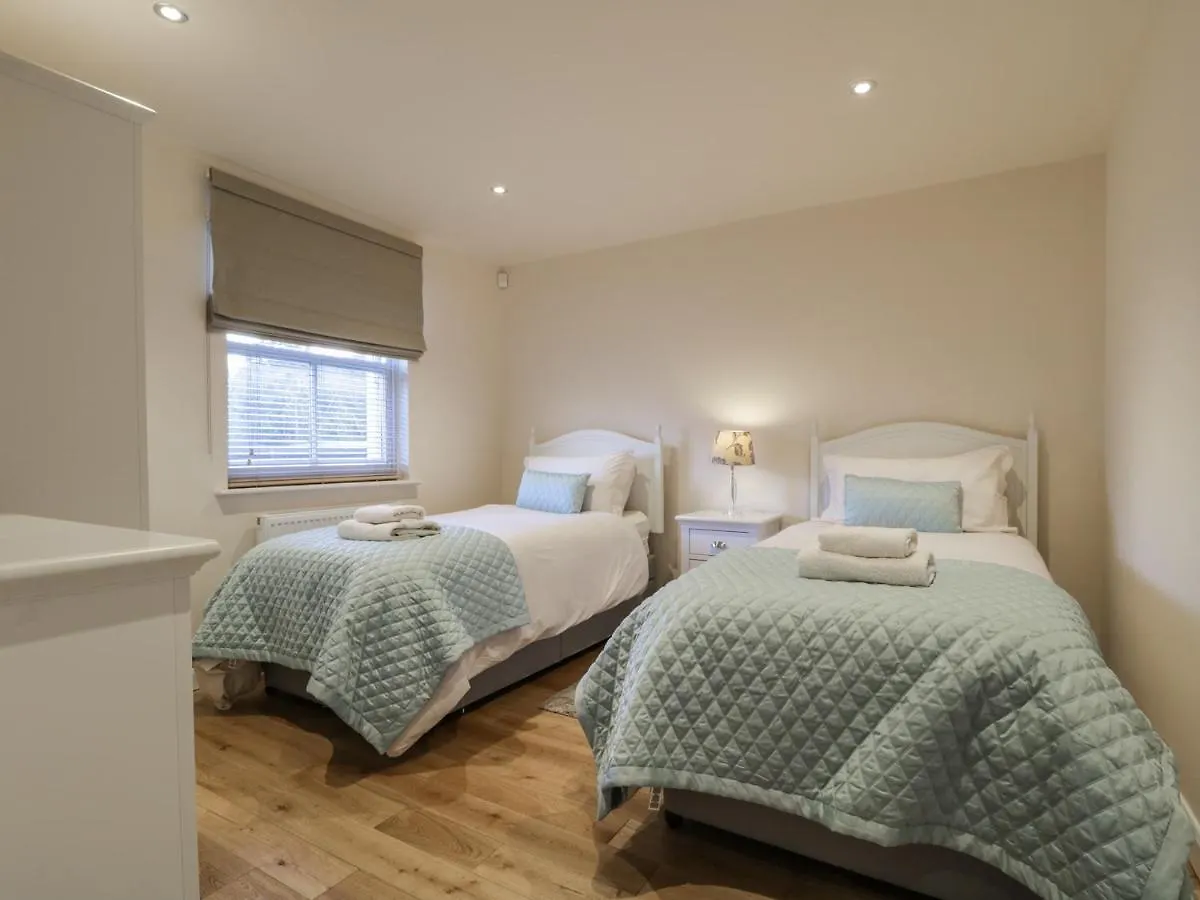 Wrenville Holiday home *