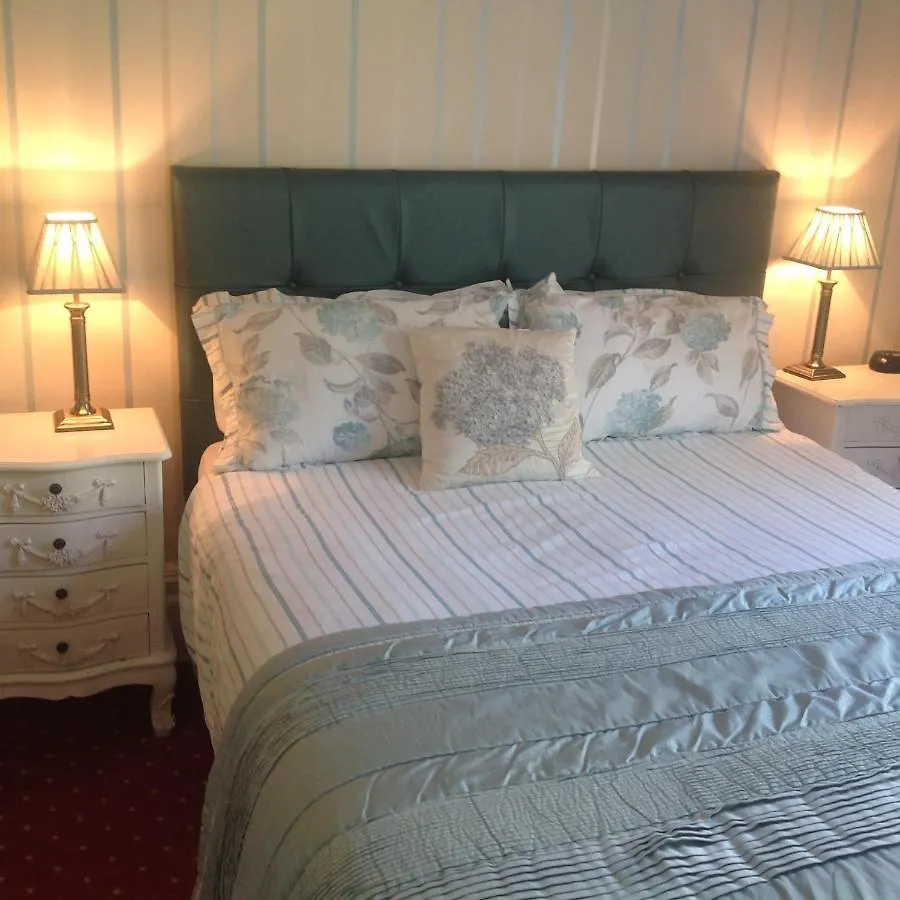 Glenfield House 게스트하우스 4*