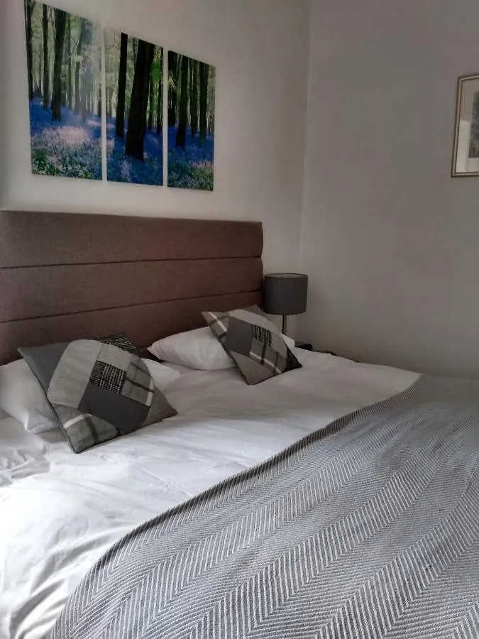 The Lakes Bed & Breakfast 2*