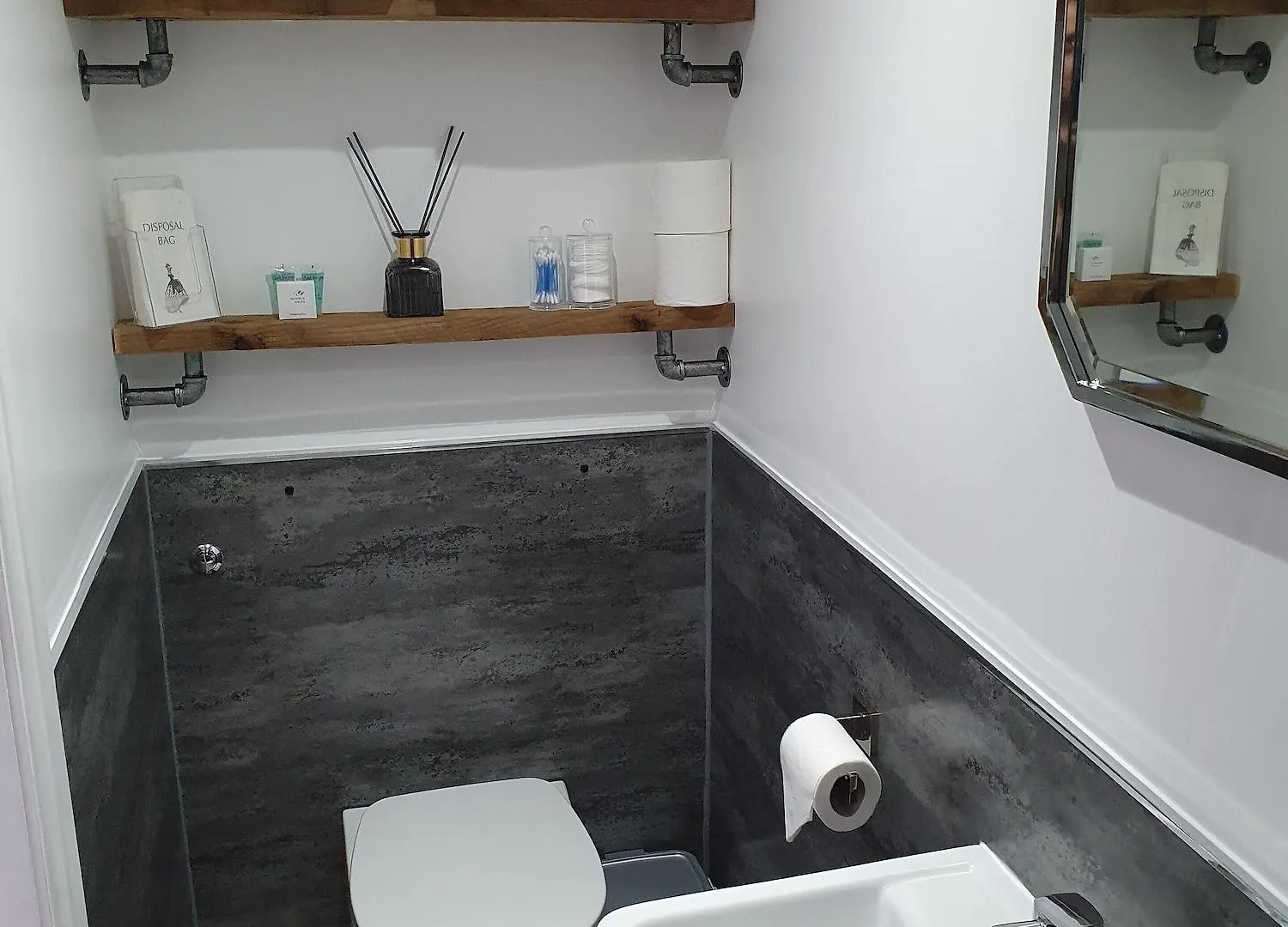 Number 80 Guest house 4*