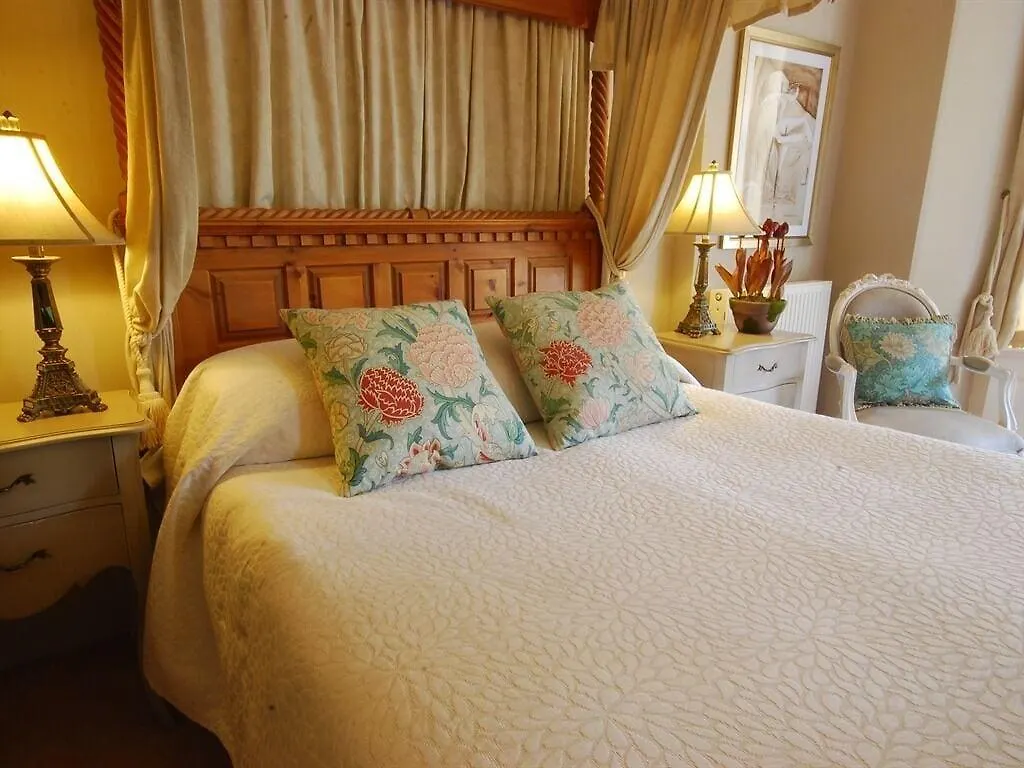 Hilton House Apartment *