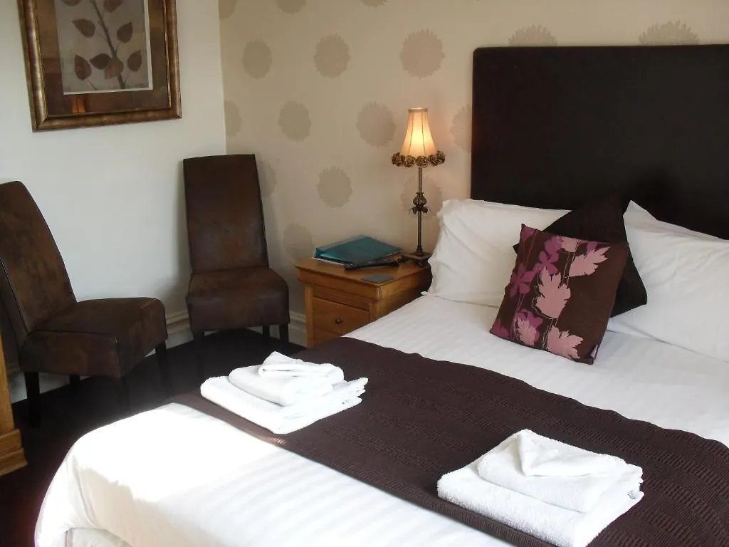 Invergarry Only For Adults Pensión 4*