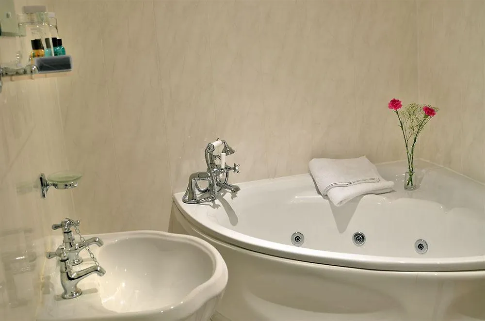 Damson Dene Hotel 4*