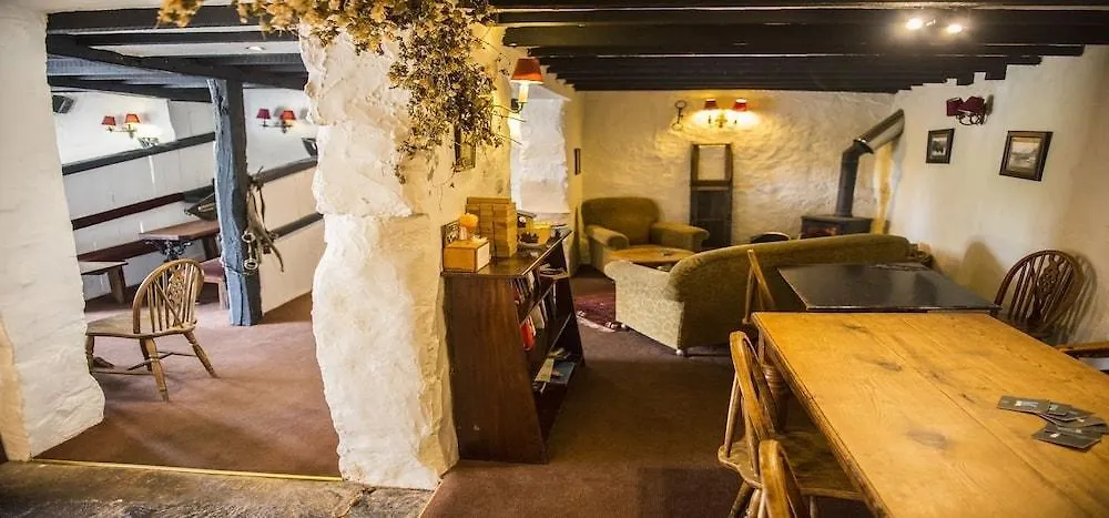The Cuckoo Brow 4*