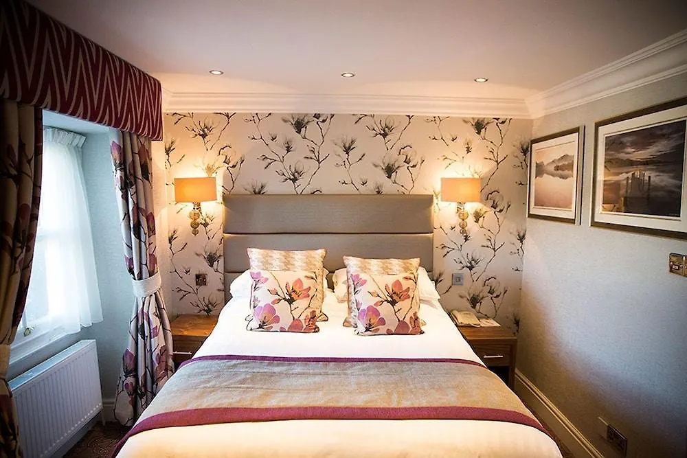 The George Hotell 3*