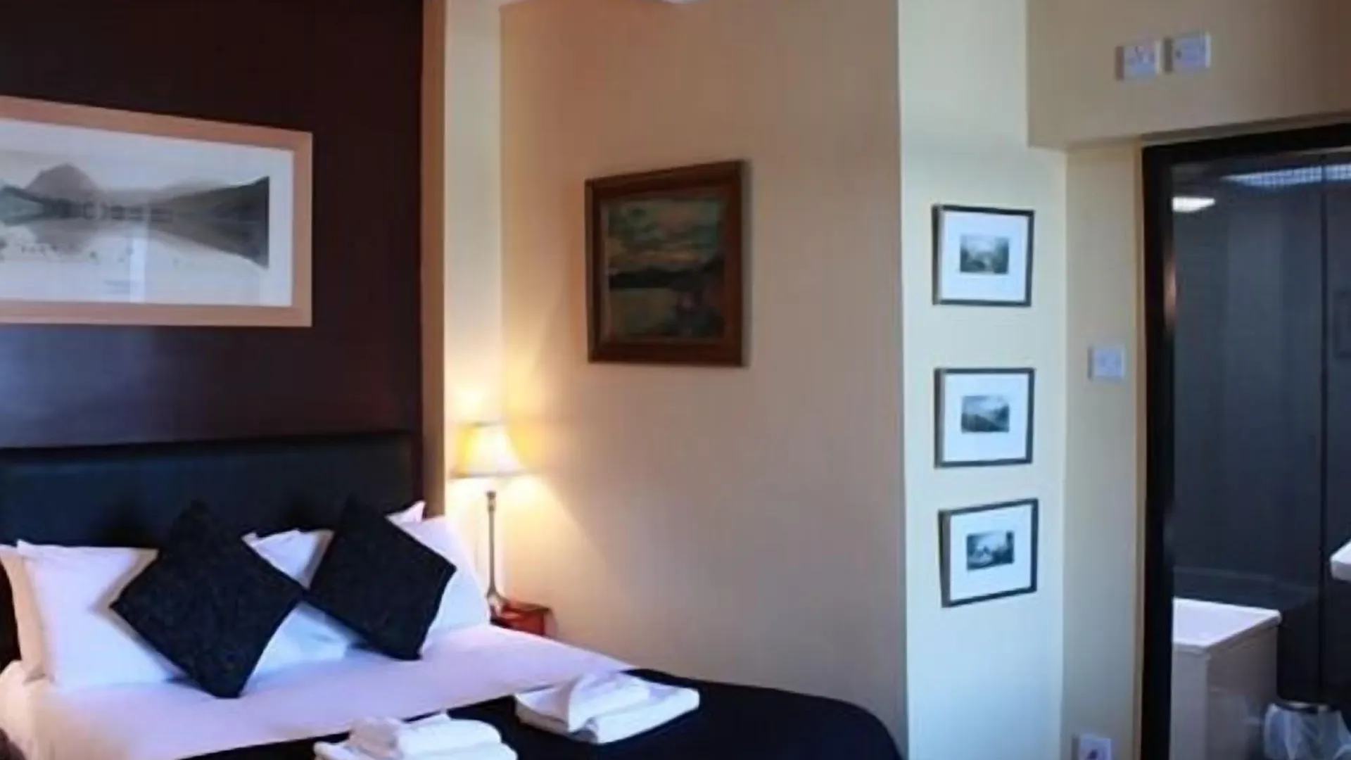 Hotel The Eagle And Child