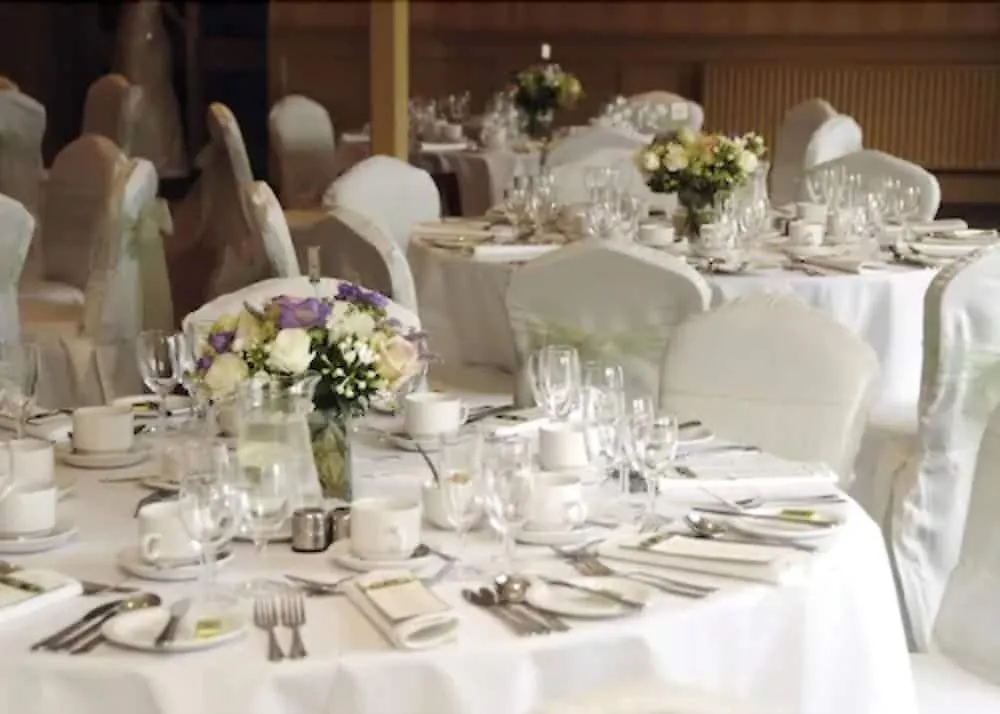 Hotell Roundthorn & Luxury