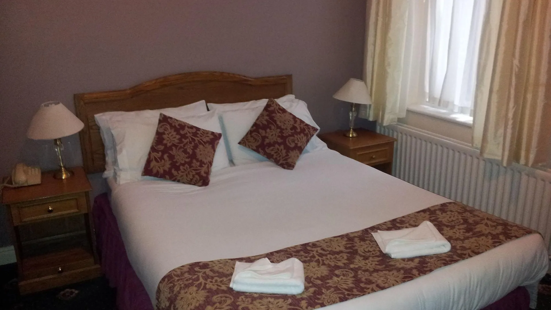The County Hotel 3*