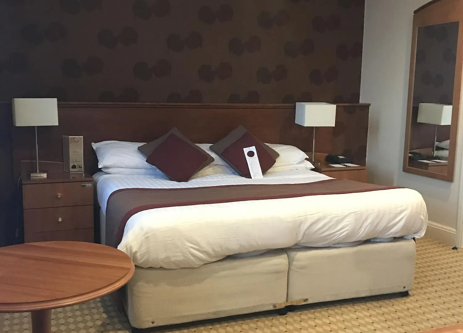 Crown & Mitre Hotel