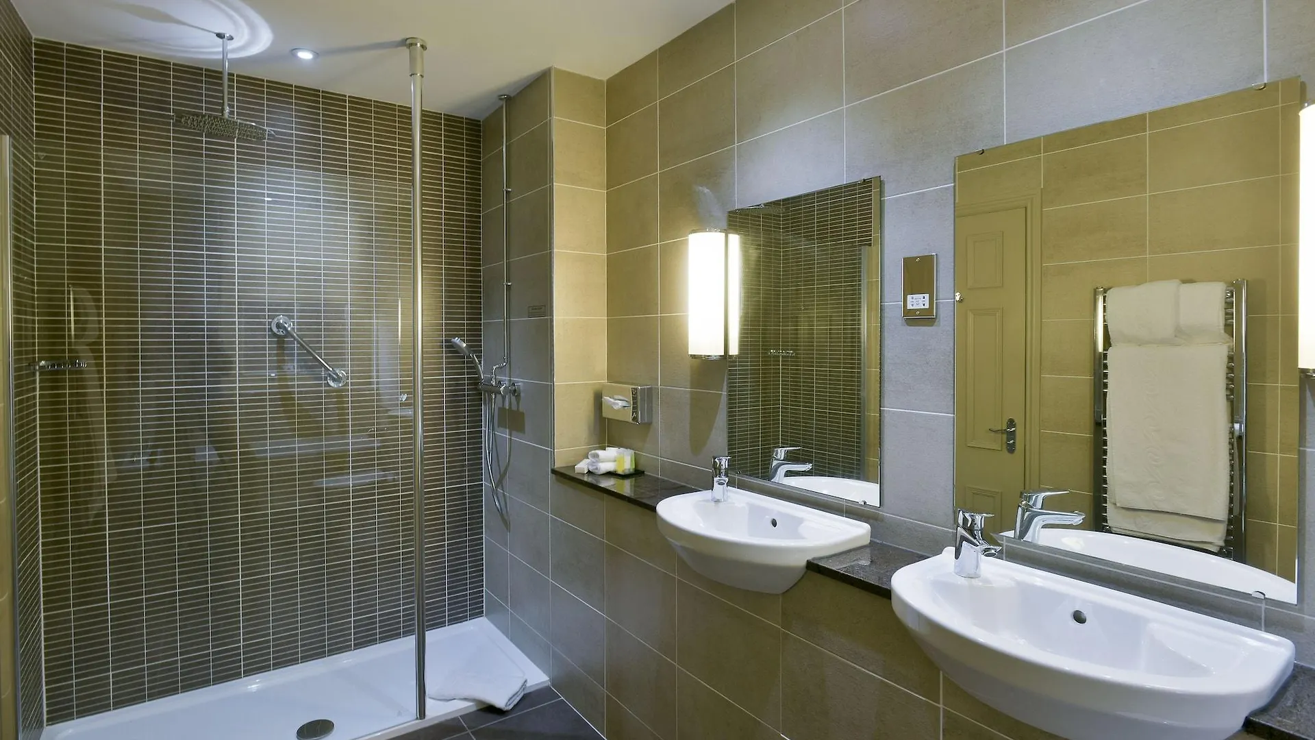 Crown & Mitre Hotel Carlisle (Cumbria)