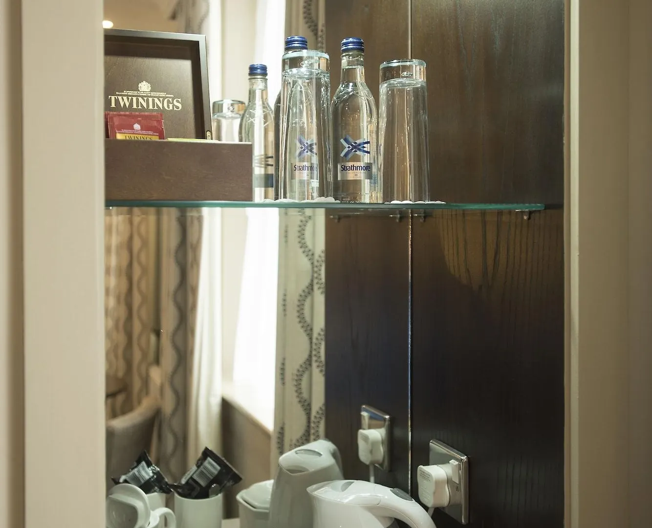 Crown & Mitre Hotel