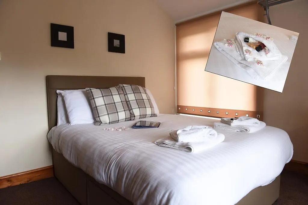 Hazeldene Hotell 2*