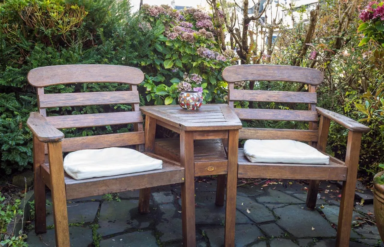 Dorchester House 4*