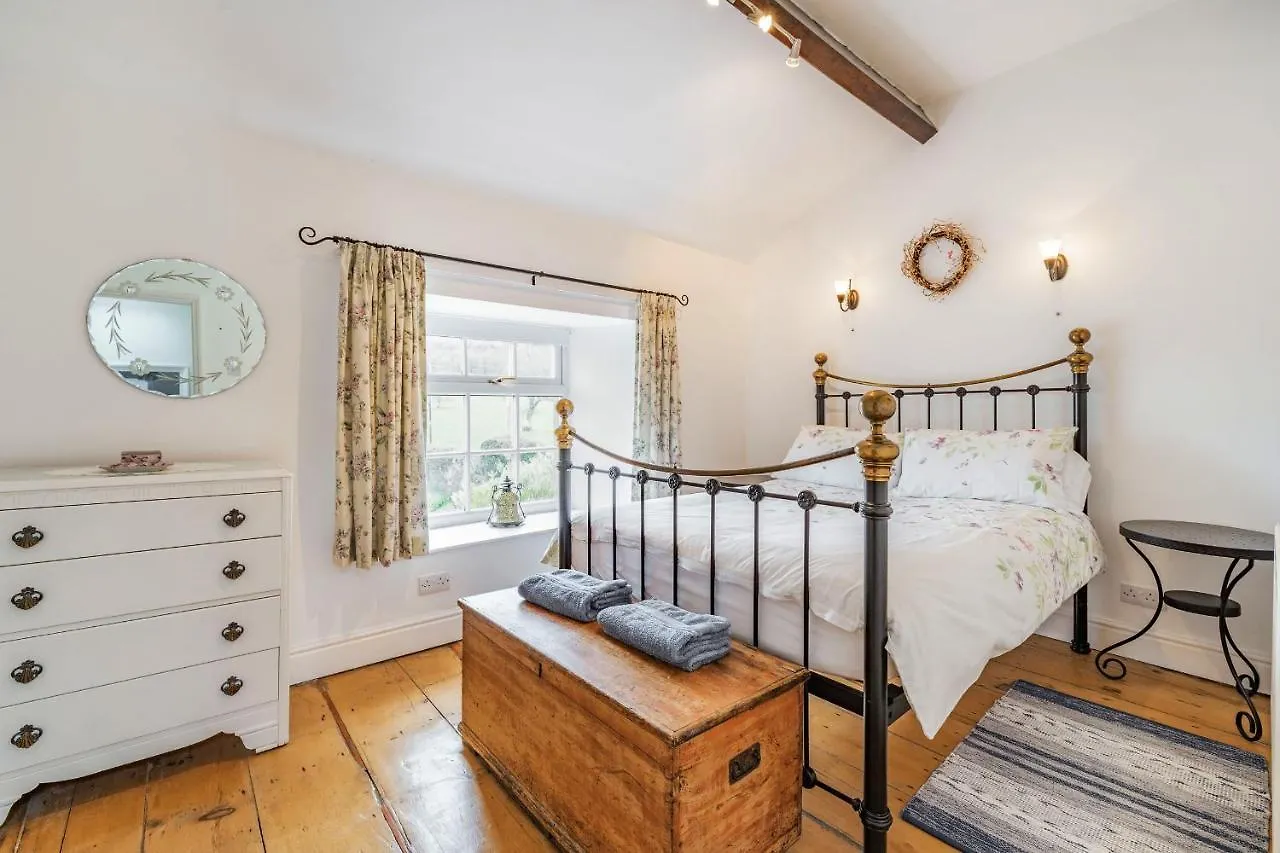 Pye Hall Silverdale (Lancashire)
