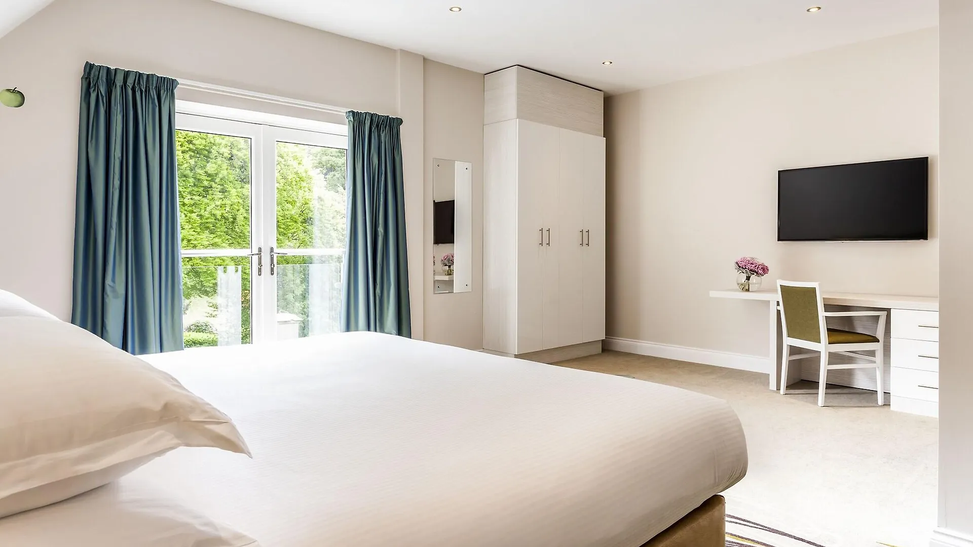 The Daffodil & Otel 4*
