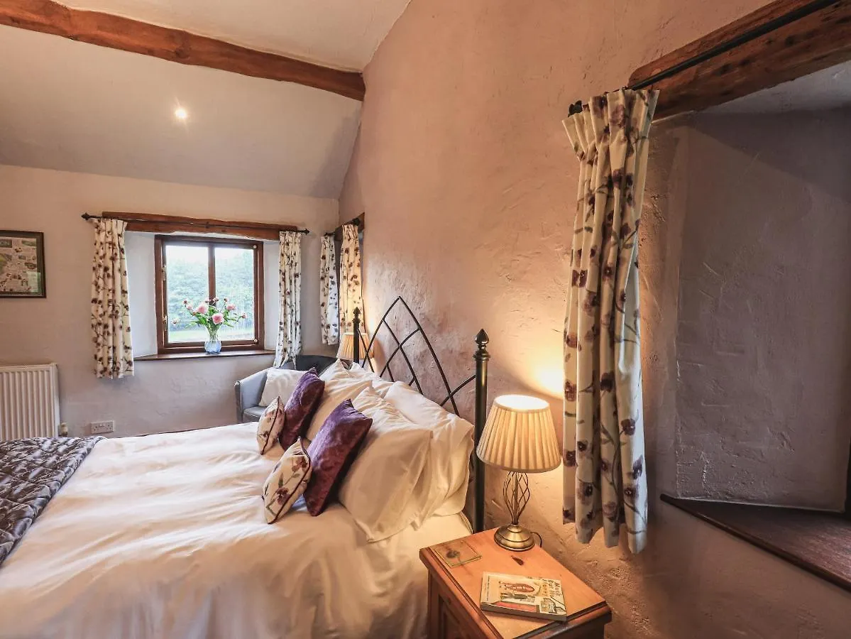 Hollins Farm Barn Apartment *