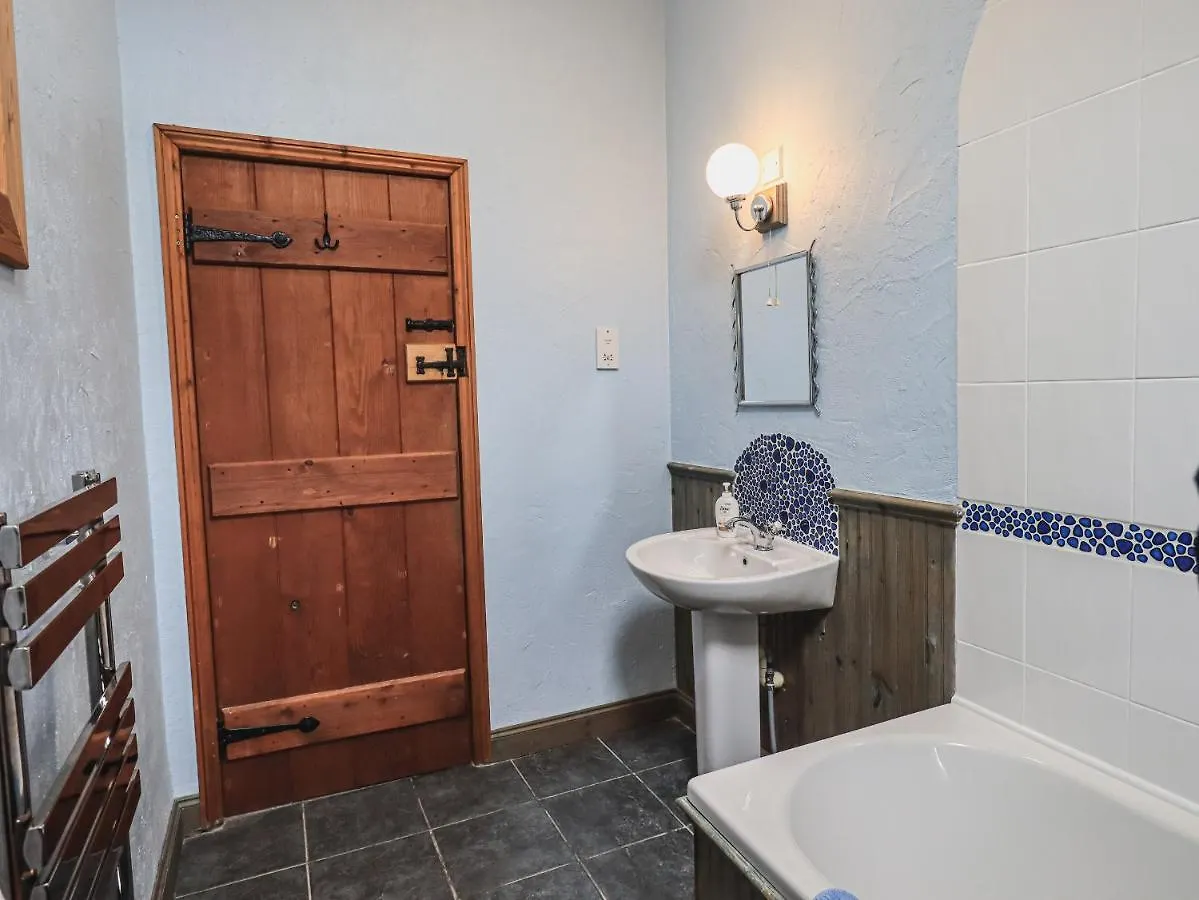 Hollins Farm Barn Apartment *
