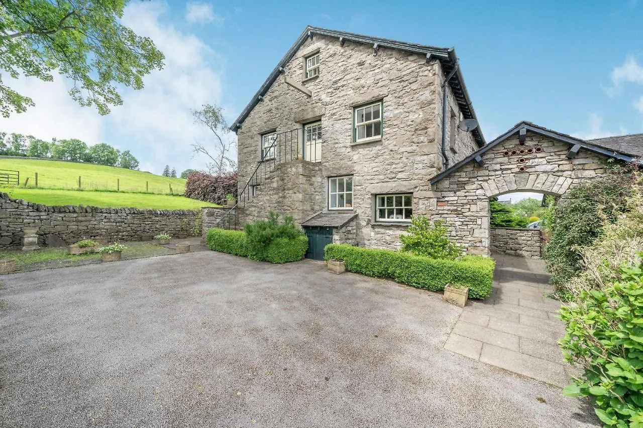 Ferienhaus 5 The Granary Burneside