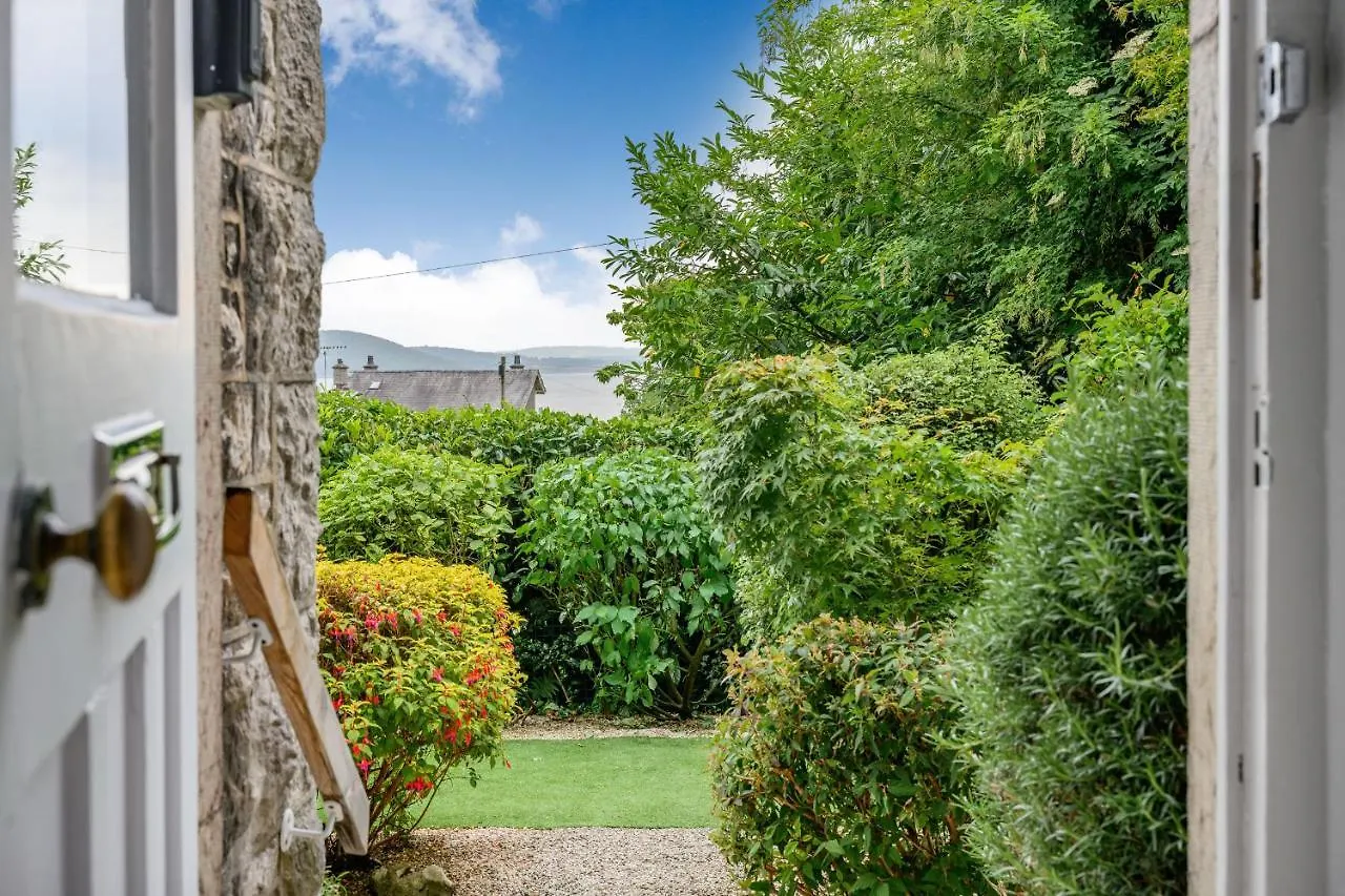 1 Flaxford House * Grange-over-Sands