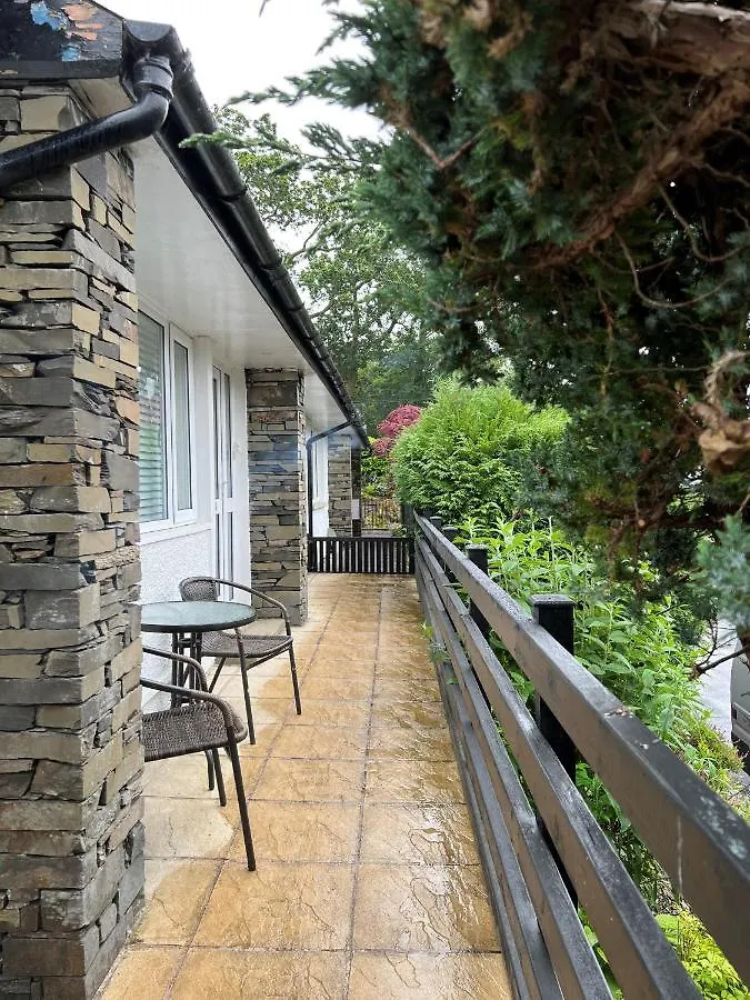 Cheerful 3 Bedroom In Central Location