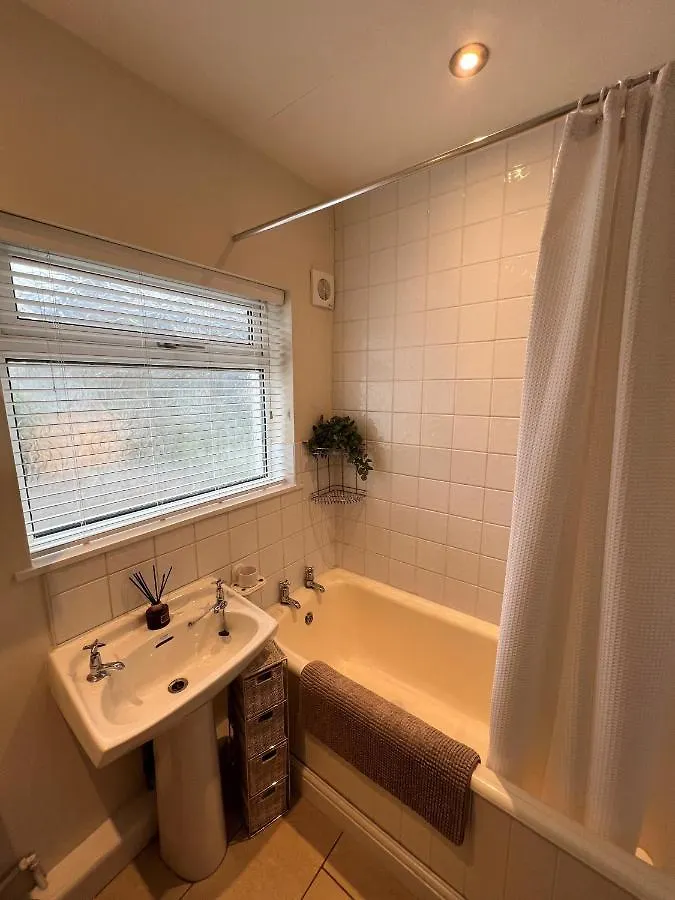 Cheerful 3 Bedroom In Central Location Holiday home