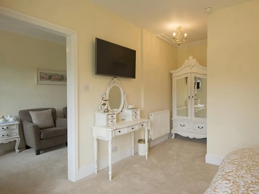 Rysdale Guest house 4*
