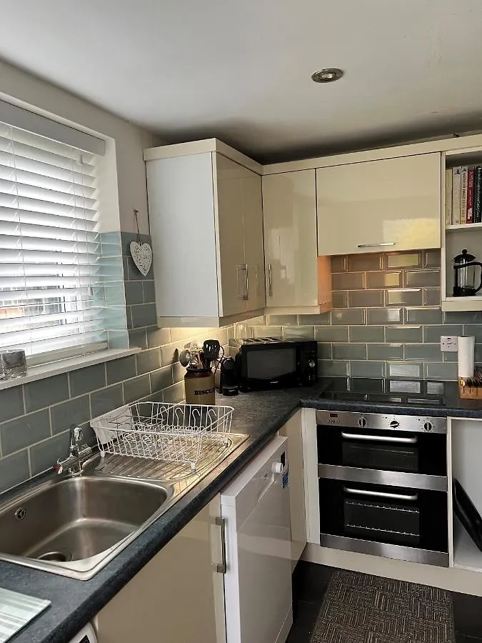 Holiday home Cheerful 3 Bedroom In Central Location *