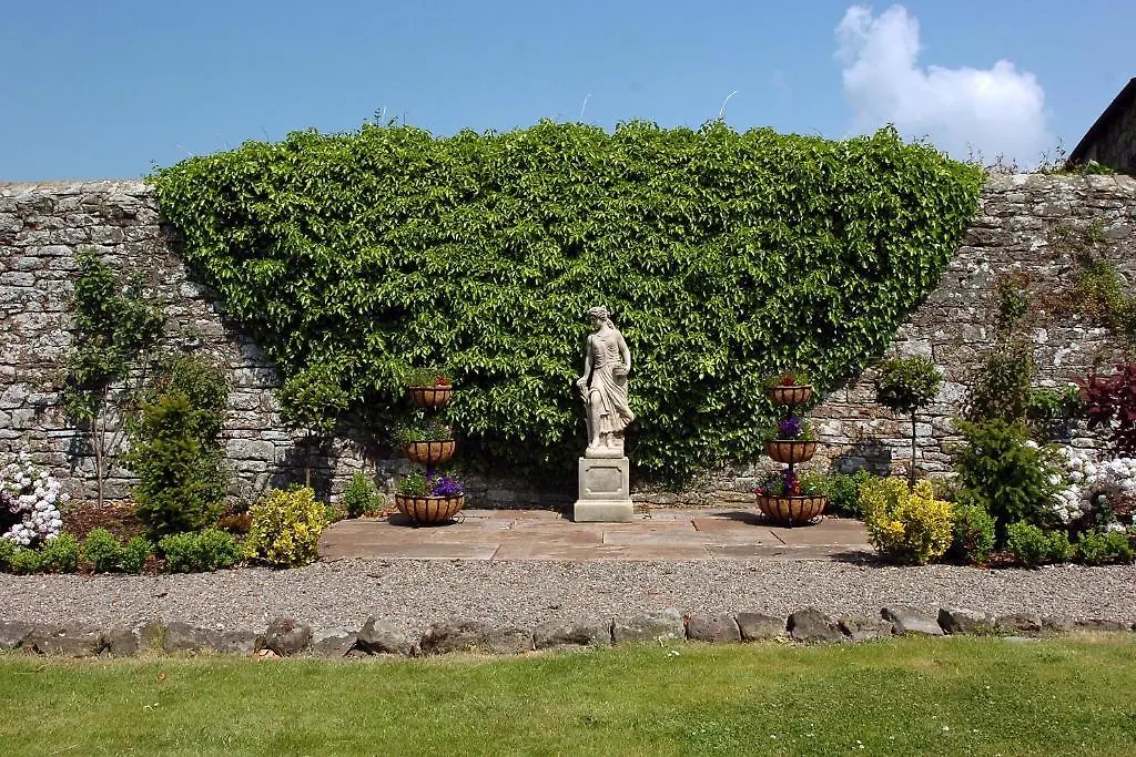 Country house Hall Moresby