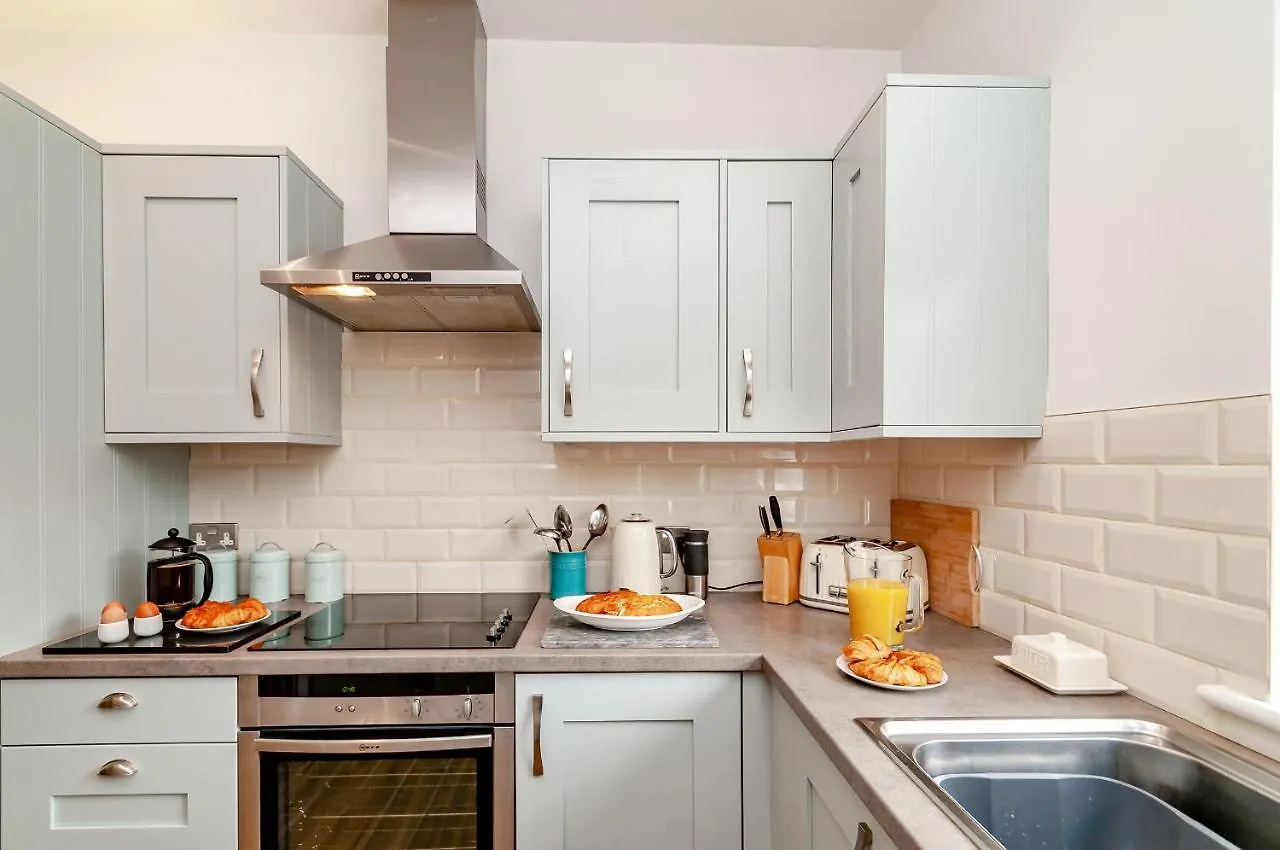 Apartment 8 Kents Bank House