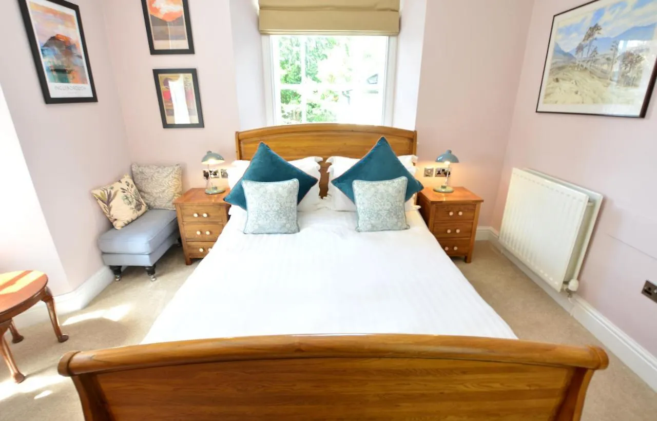 Fairfield House&gardens 4*