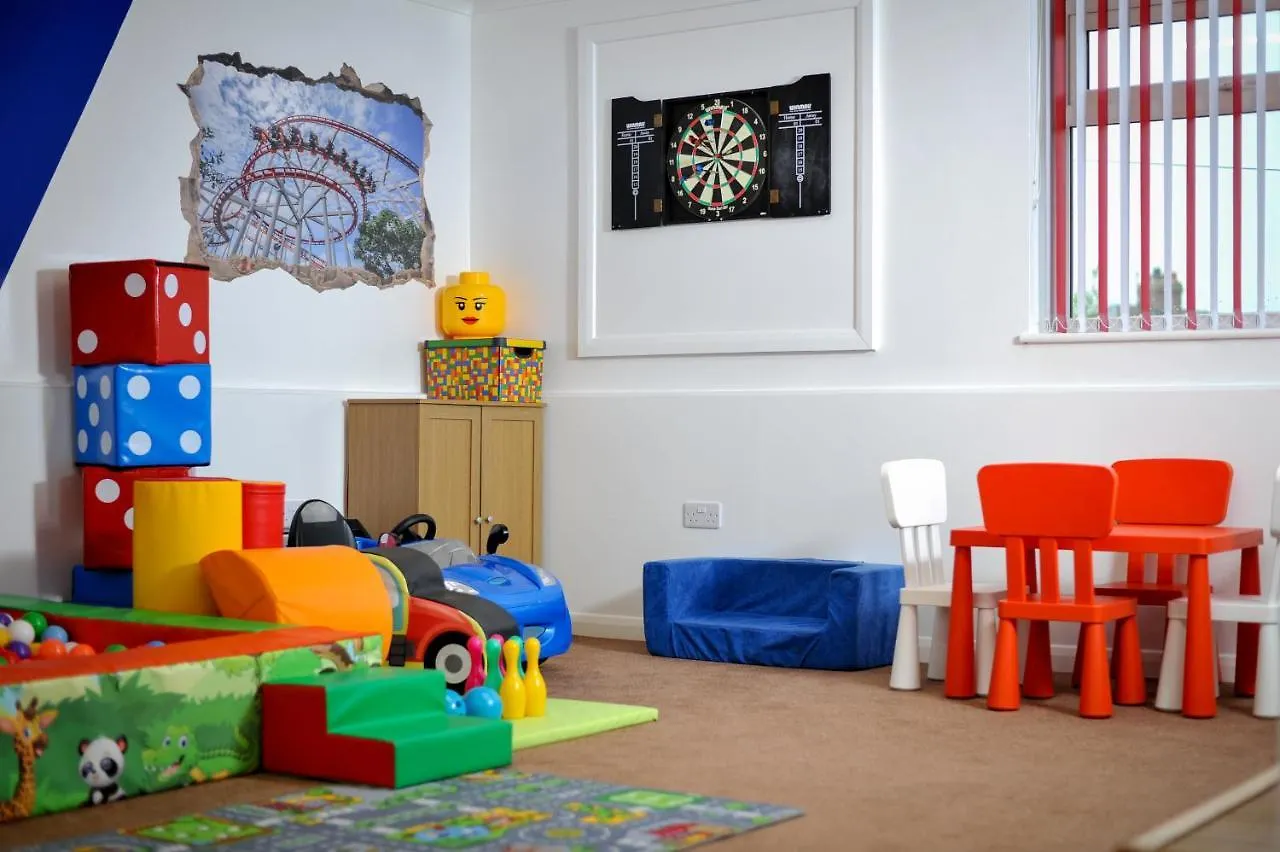 Four Oaks House Holiday home