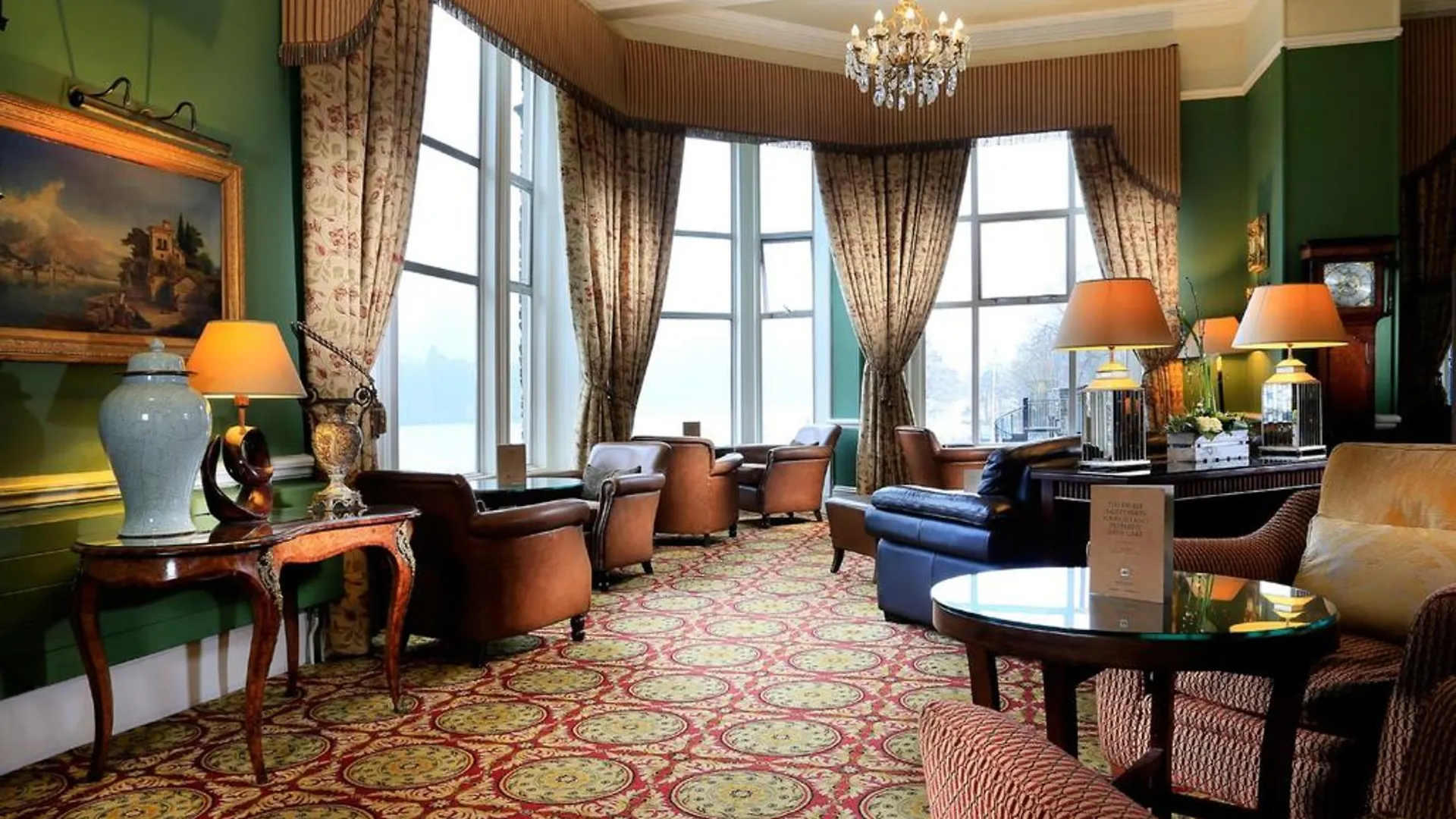 Macdonald Old England & Hotel