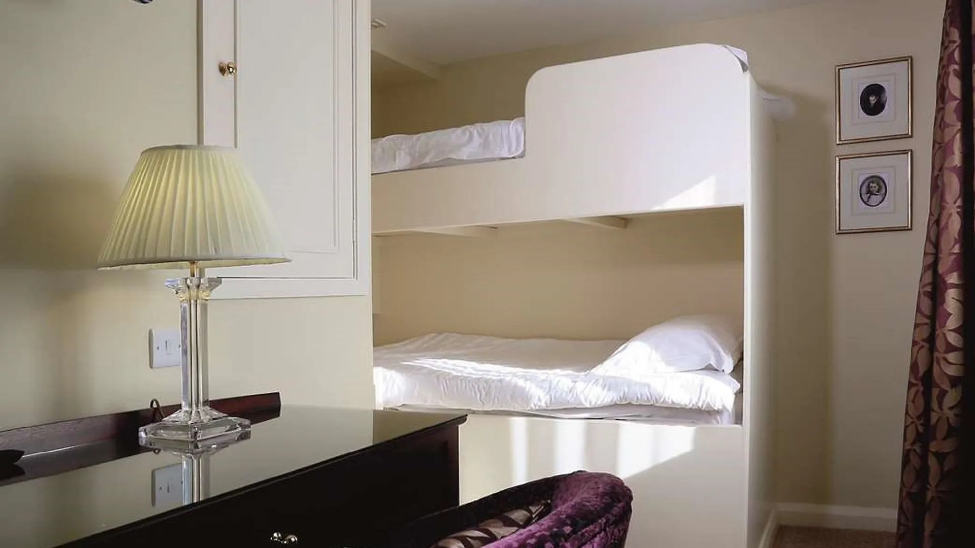 Macdonald Leeming House מלון 4*